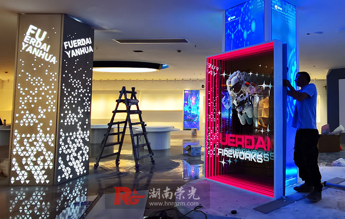 �L(zh��ng)ɳǧ���R